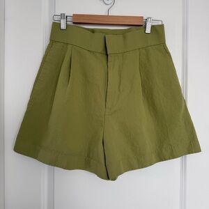 ZARA | high waisted tailored linen shorts - size large